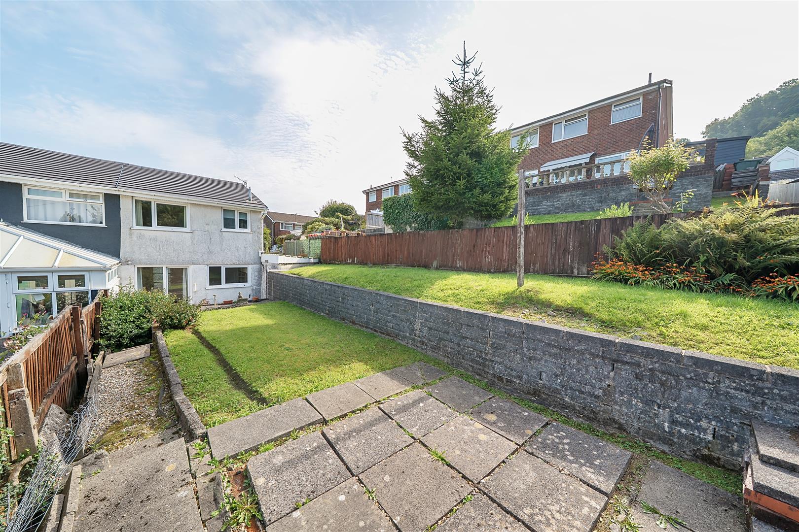 Bryn Morgrug, Pontardawe, Swansea, SA8 3DG